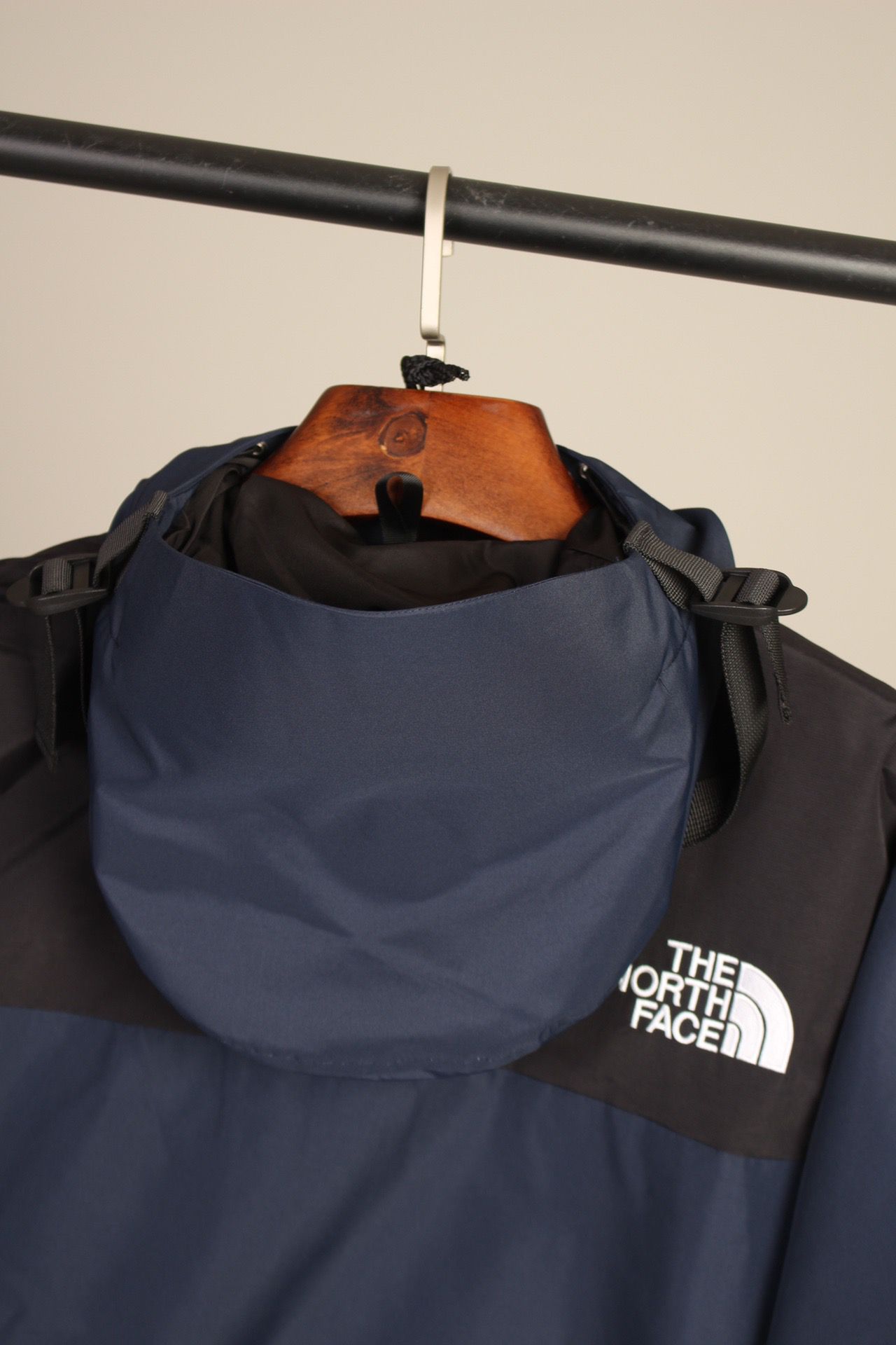 the n0*h F**e coat-019