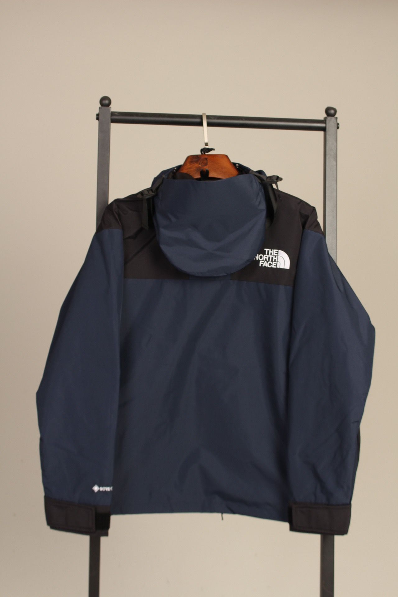 the n0*h F**e coat-019