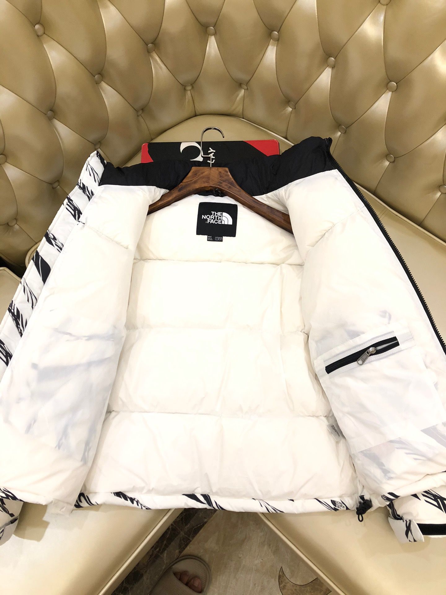 the n0*h F**e coat-035