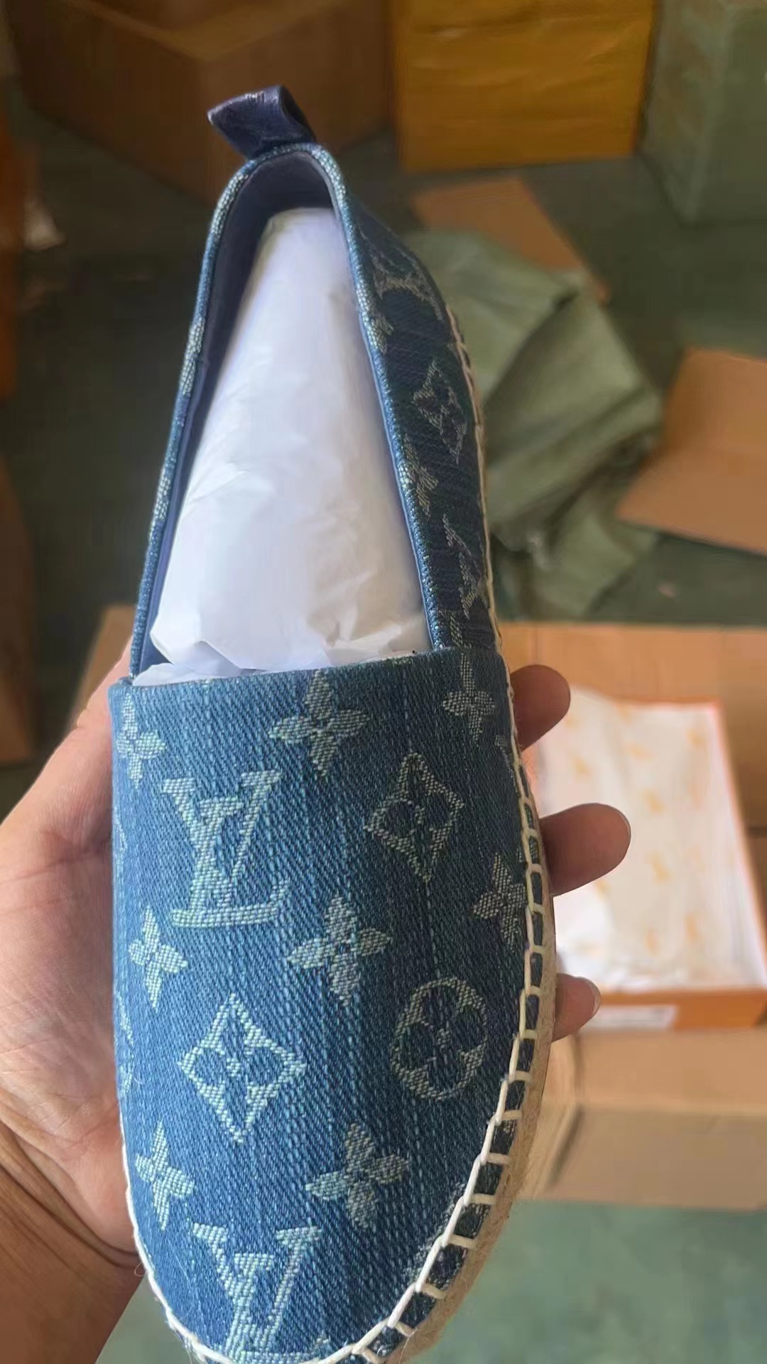 LV Shoes AAA(Women)-090