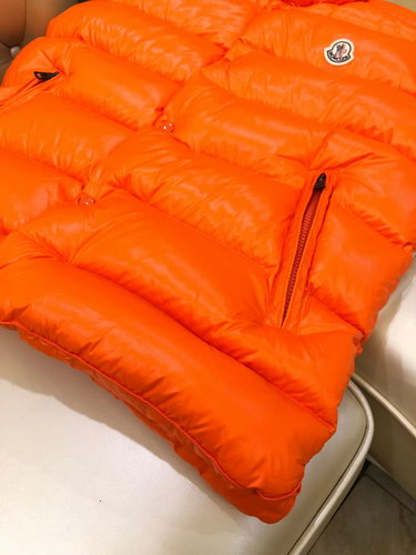 Moncler Vest Coat-022