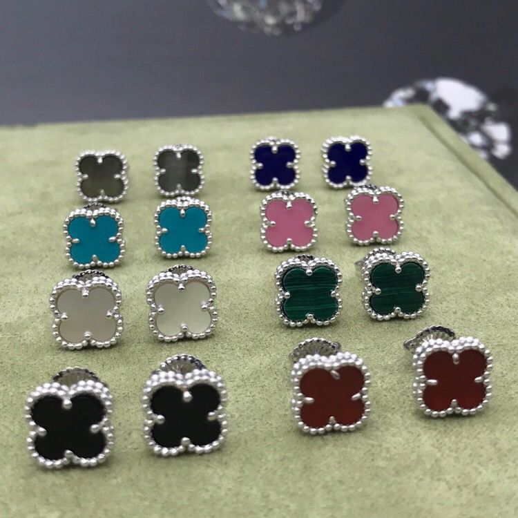 V*n Cl**f & Ar**ls earring-001