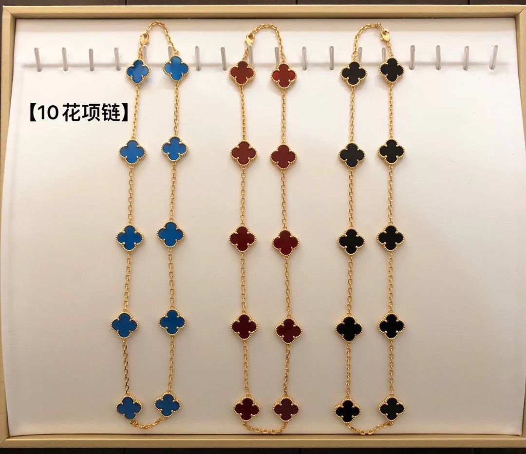 V*n Cl**f & Ar**ls necklace-004