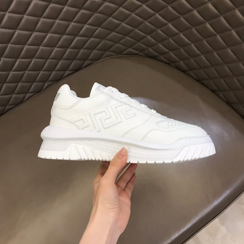 Versace Shoes(AAA)-180