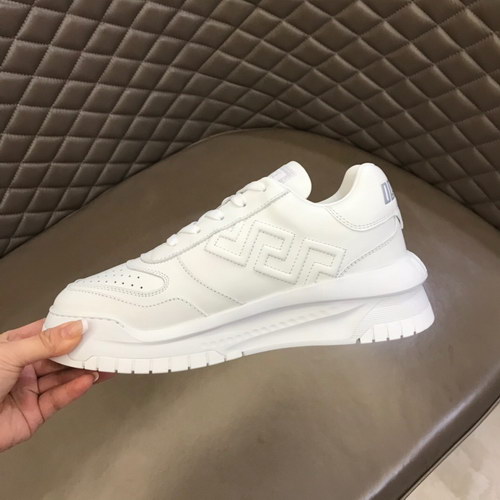 Versace Shoes(AAA)-180