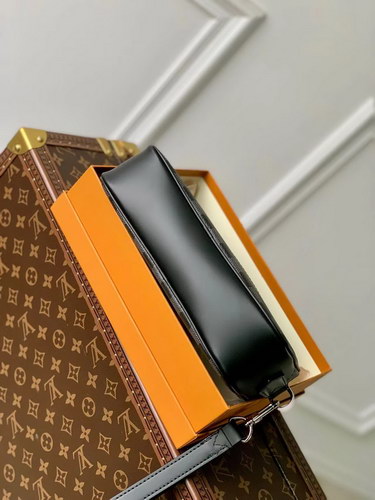 LV Handbags AAA(Men)-093