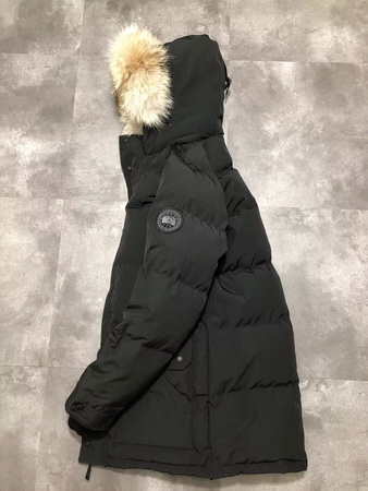 Can*a Go*e coat (e30)-223