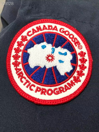 Can*a Go*e coat (e30)-222