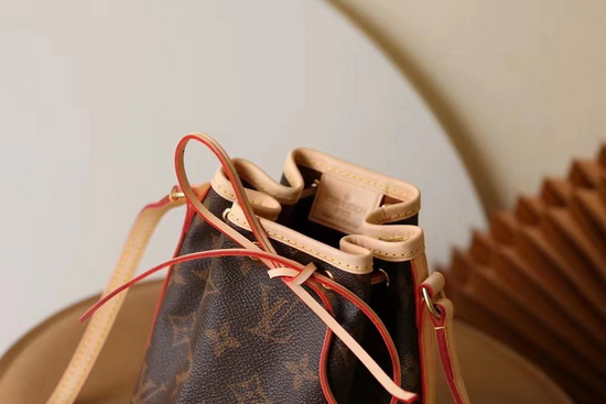 LV Handbags AAA(Women)-141