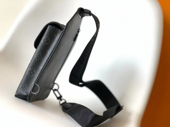 LV Handbags AAA(Men)-100