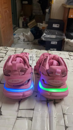 Ba*len*cia*ga shoes aaaa(women)