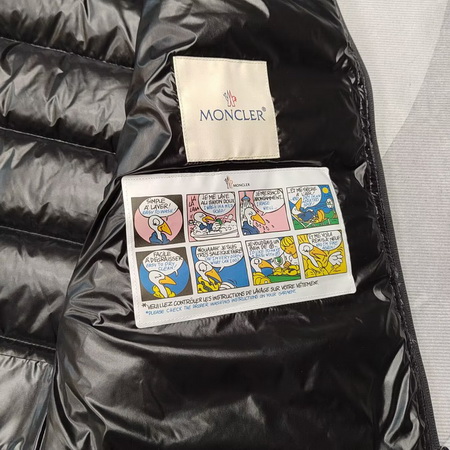 Moncler Vest Coat-024A