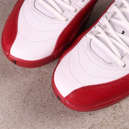 Air Jordan 12 Cherry