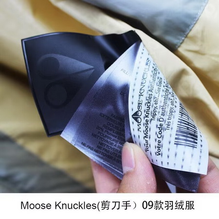 Moose Knuckles Coat-007