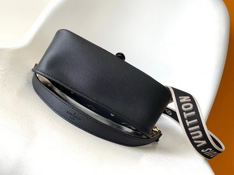 LV Handbags AAA(Women)-174