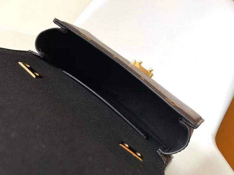 LV Handbags AAA(Women)-148