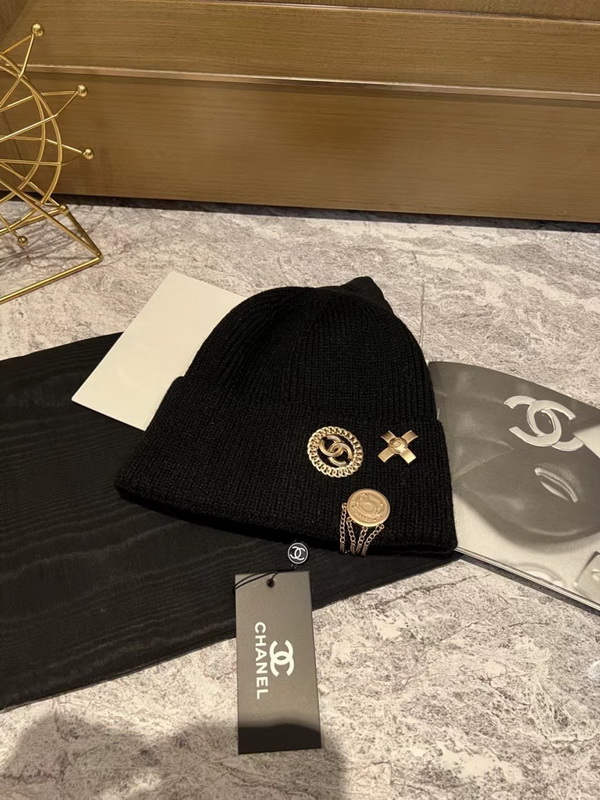 Ch*el beanies-051