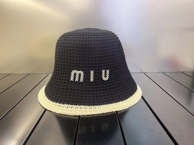 M*um*u beanies-001