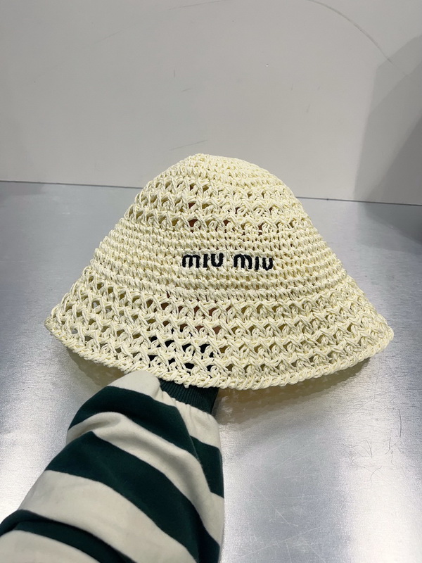 M*um*u beanies-048