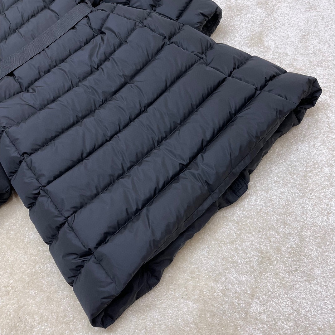 Moncler Coat(Women)-019