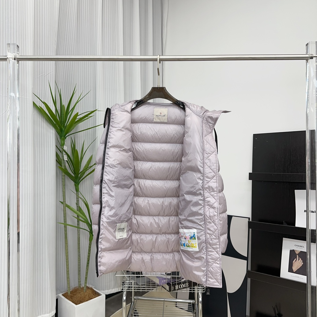 Moncler Coat(Women)-135