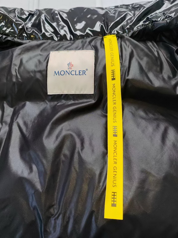 Moncler Coat-225