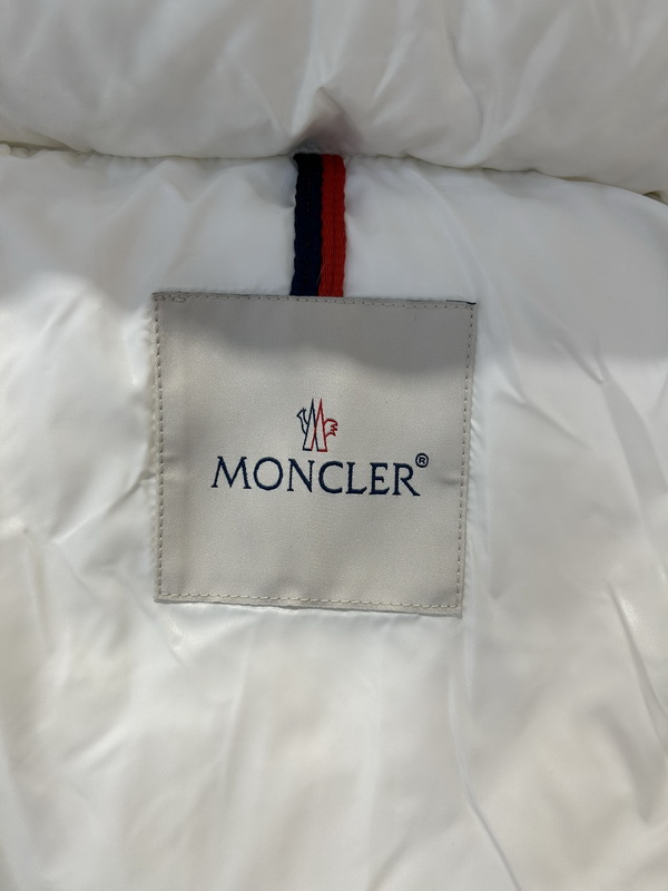 Moncler Coat-238