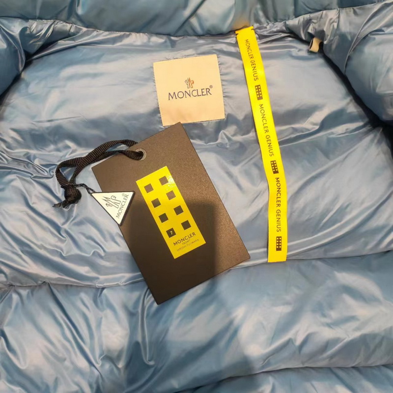 Moncler Coat-240