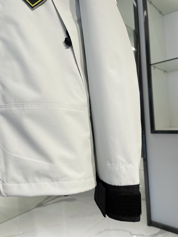 the n0*h F**e coat-050