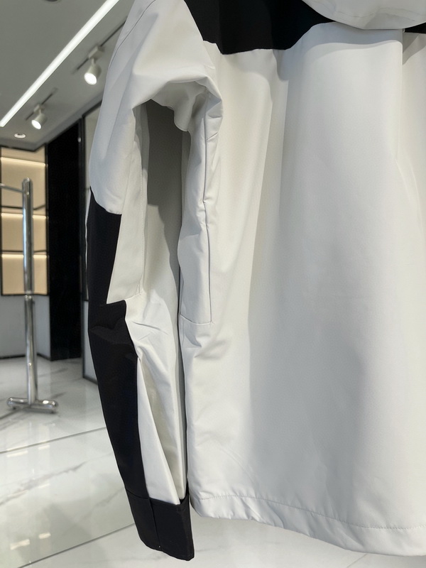 the n0*h F**e coat-050