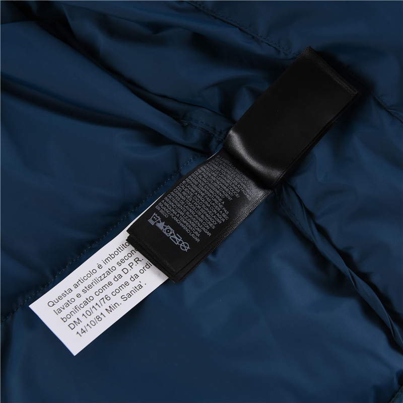 the n0*h F**e coat-086