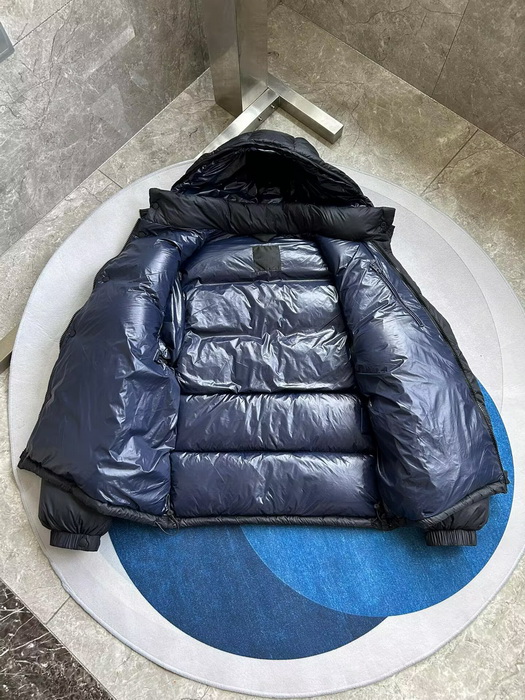 Moncler Coat-250