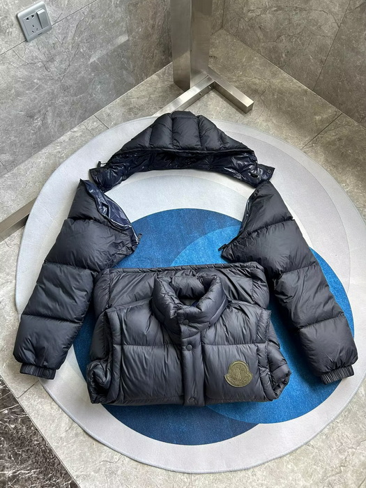 Moncler Coat-250