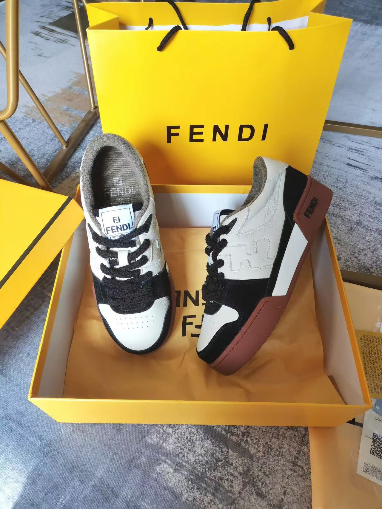 F**di shoes(aaa)-039