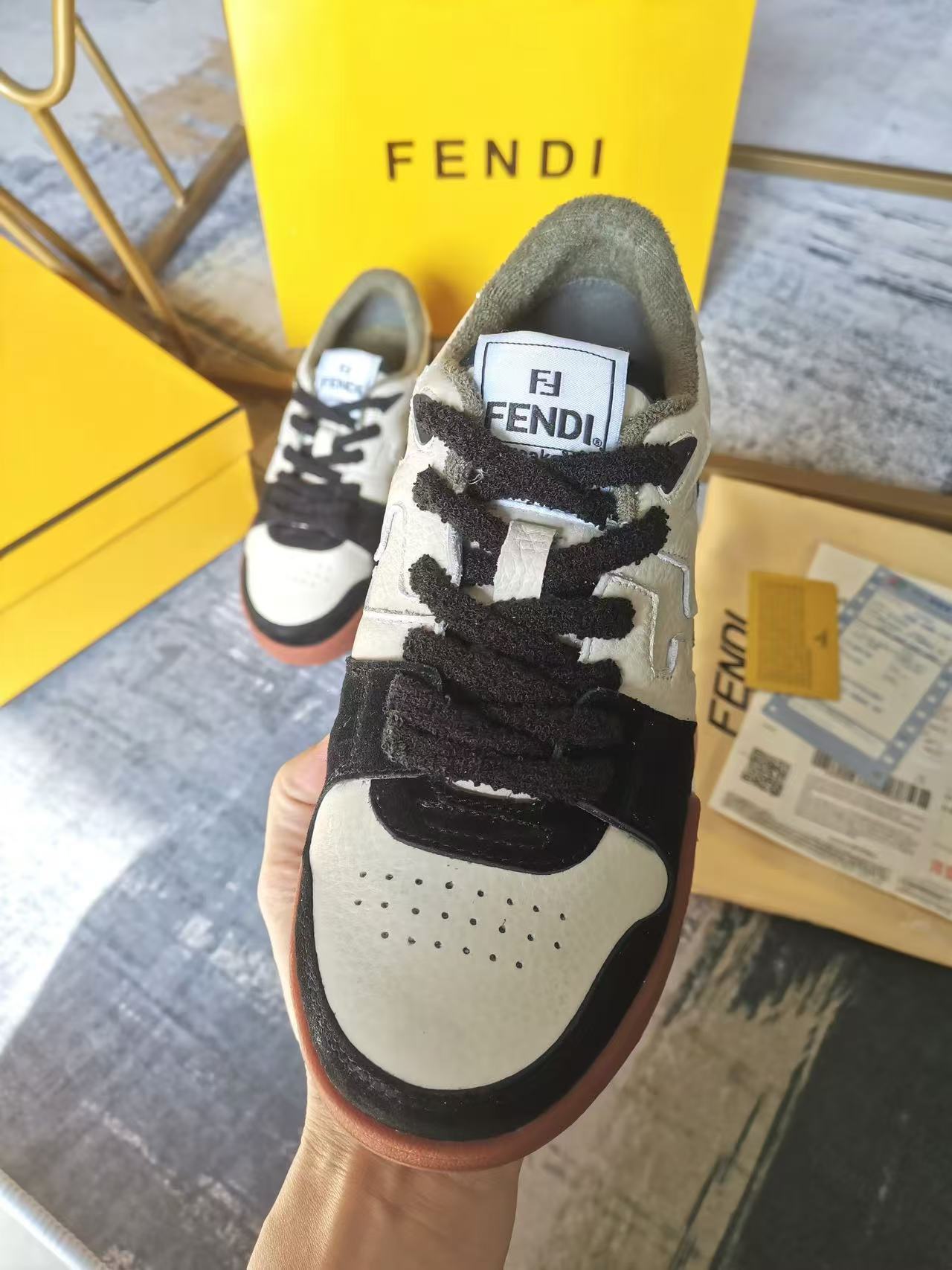 F**di shoes(aaa)-039