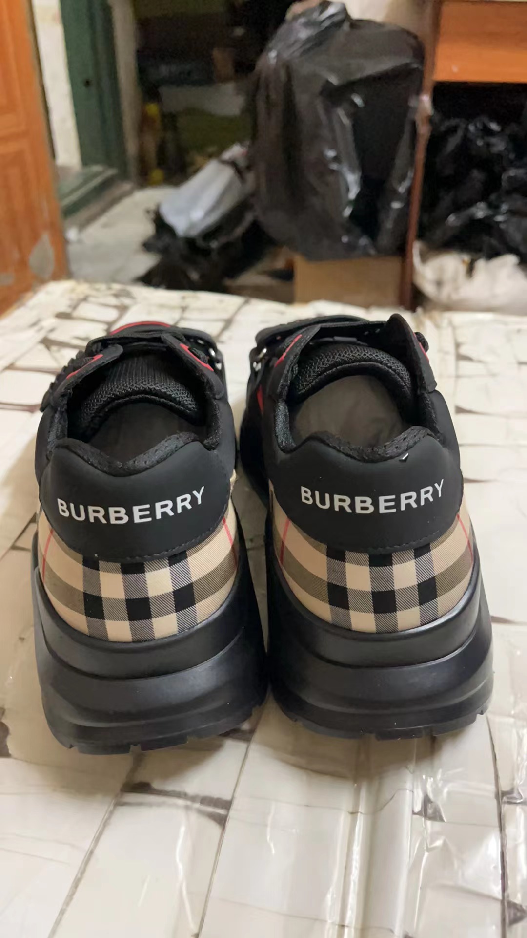 B**rry shoes(aaa)-116