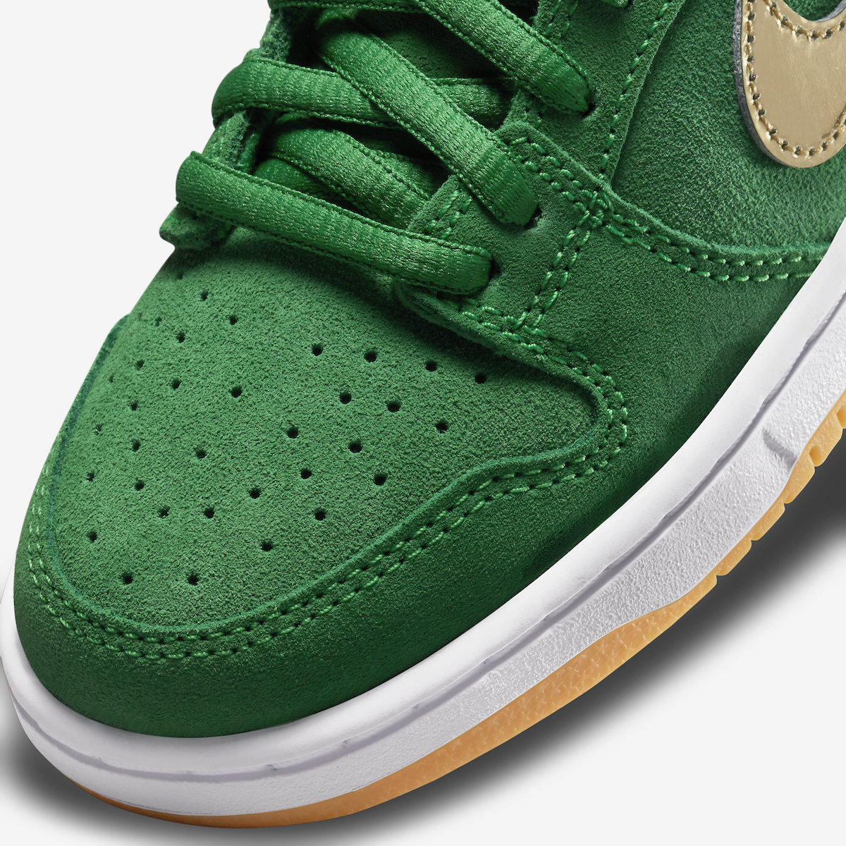 Nike SB Dunk Low St Patrick Green Day Style