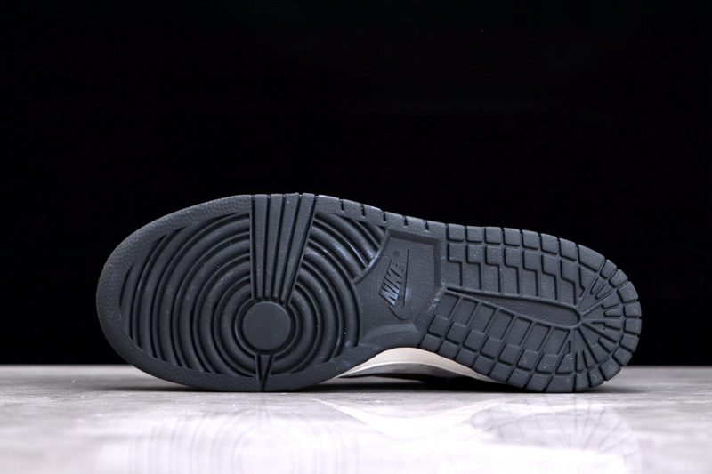 Otomo Katsuhiro x SB Dunk Low Steamboy OST Black