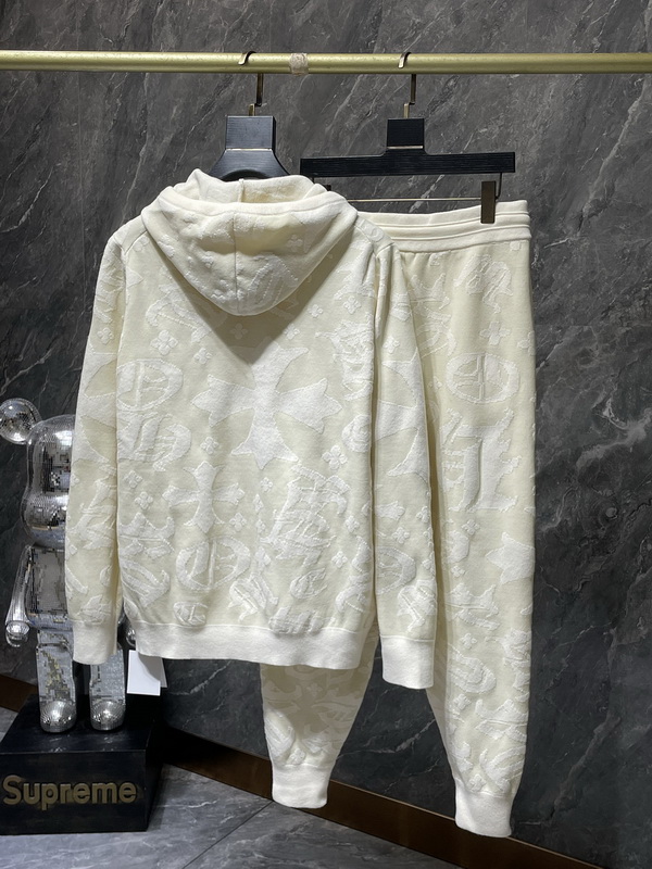 Ch**me He**ts suits-010