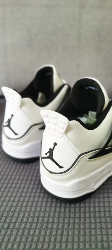 Air Jordan 4 Retro-003