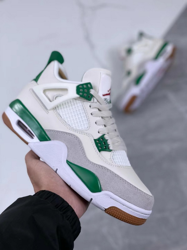 Air Jordan 4 Retro-050