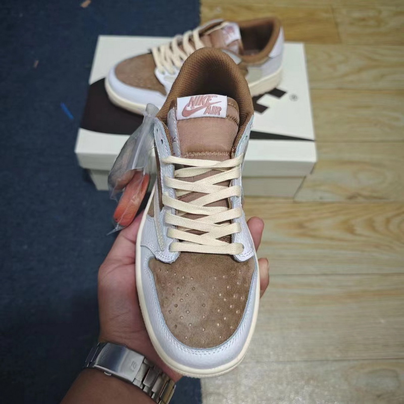 Nike Air Jordan 1 Low-001