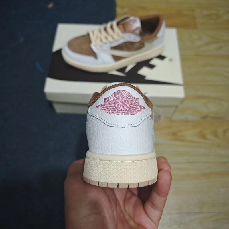 Nike Air Jordan 1 Low-001