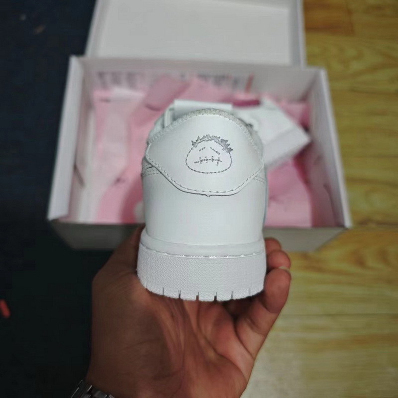 Nike Air Jordan 1 Low-004