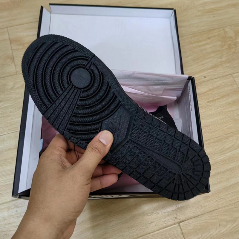 Nike Air Jordan 1 Low-006