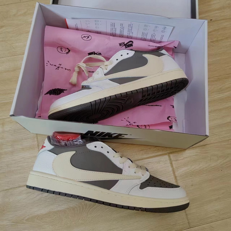 Nike Air Jordan 1 Low-008