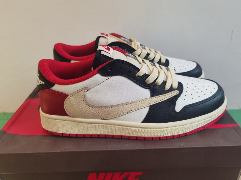 Nike Air Jordan 1 Low-013