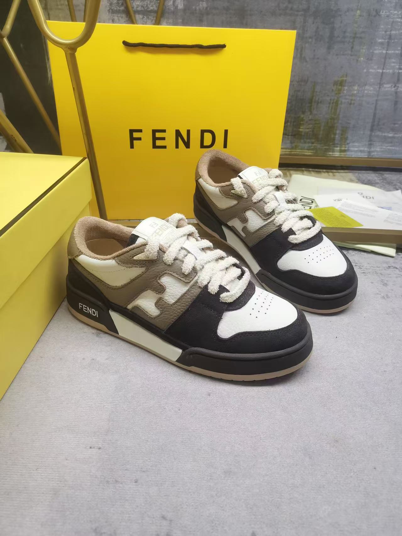 F**di shoes(aaa)-043