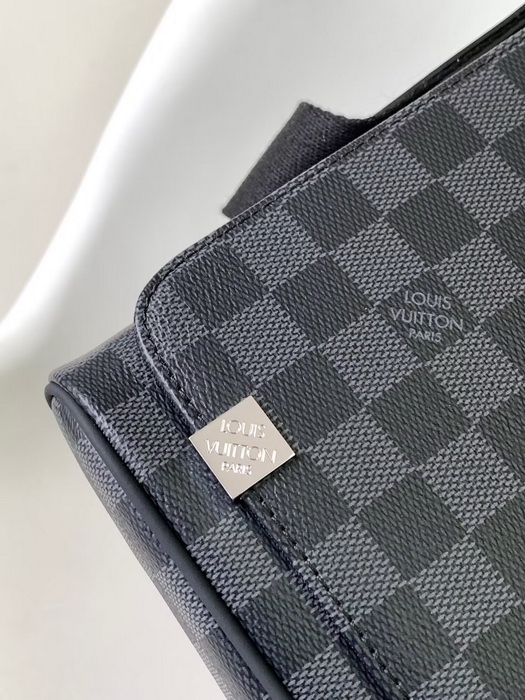 LV Handbags AAAA(Men)-151