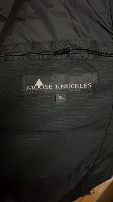 Moose Knuckles Coat-001